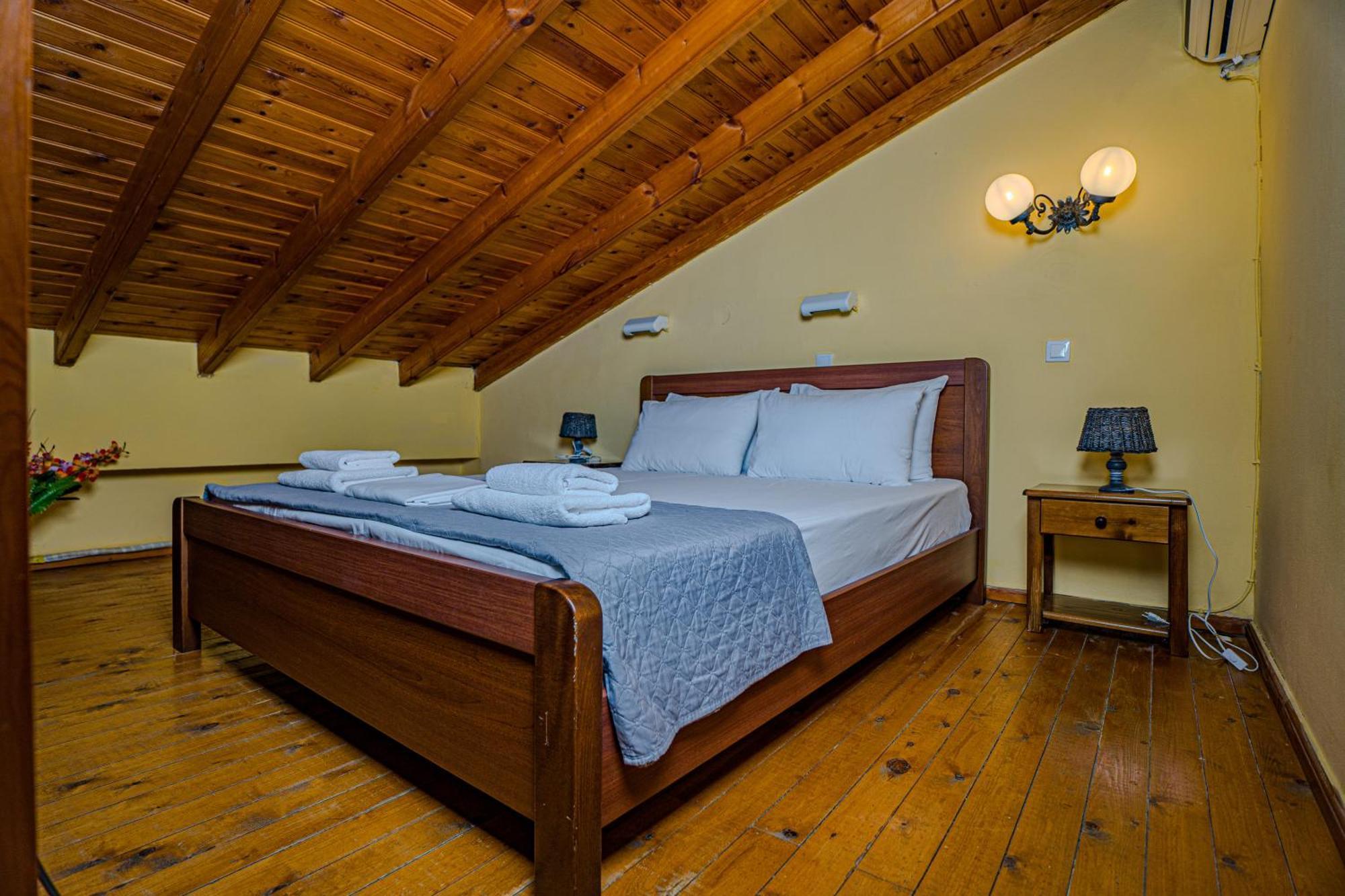 Symi Garden Studios Luaran gambar