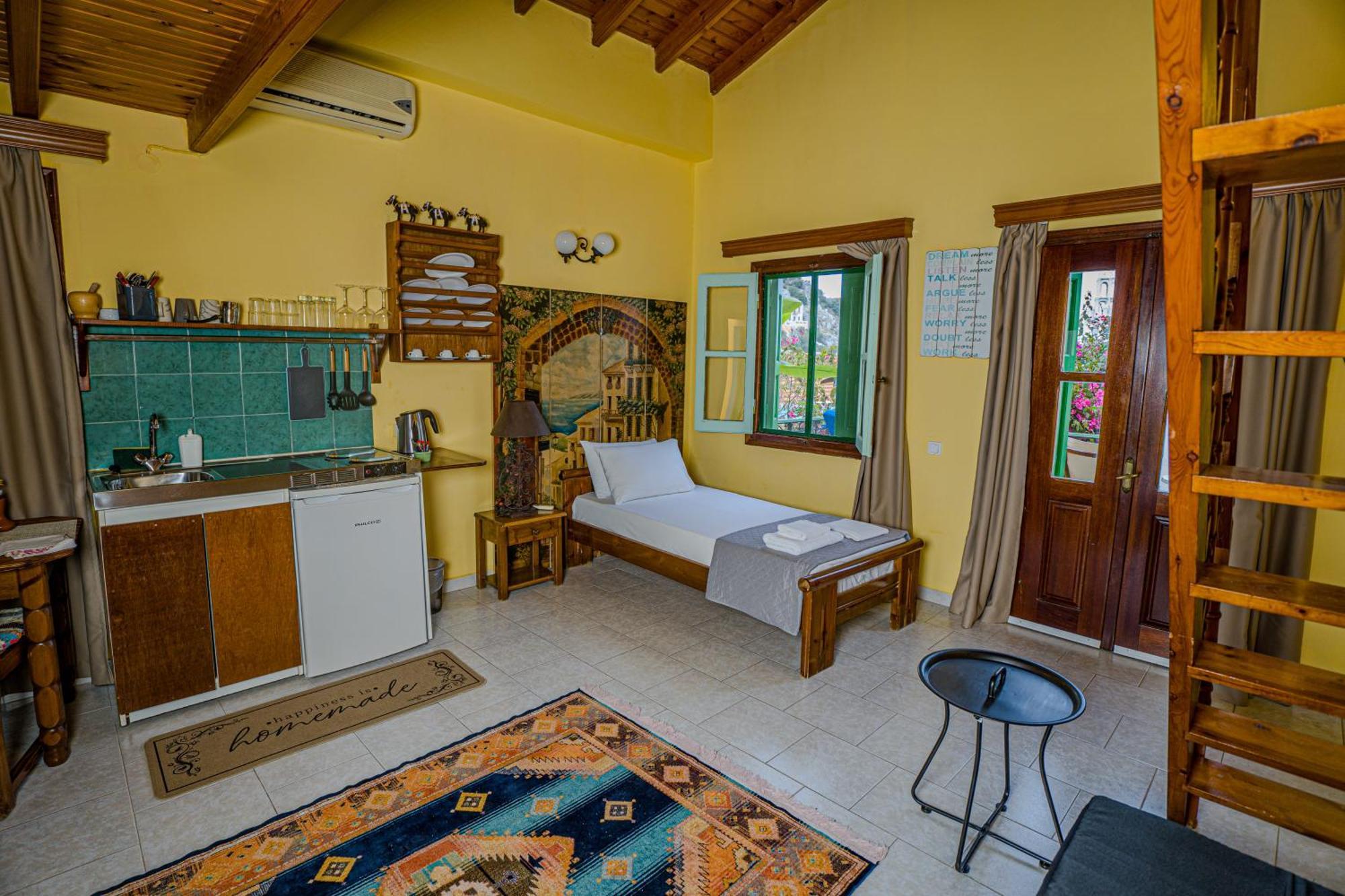Symi Garden Studios Luaran gambar