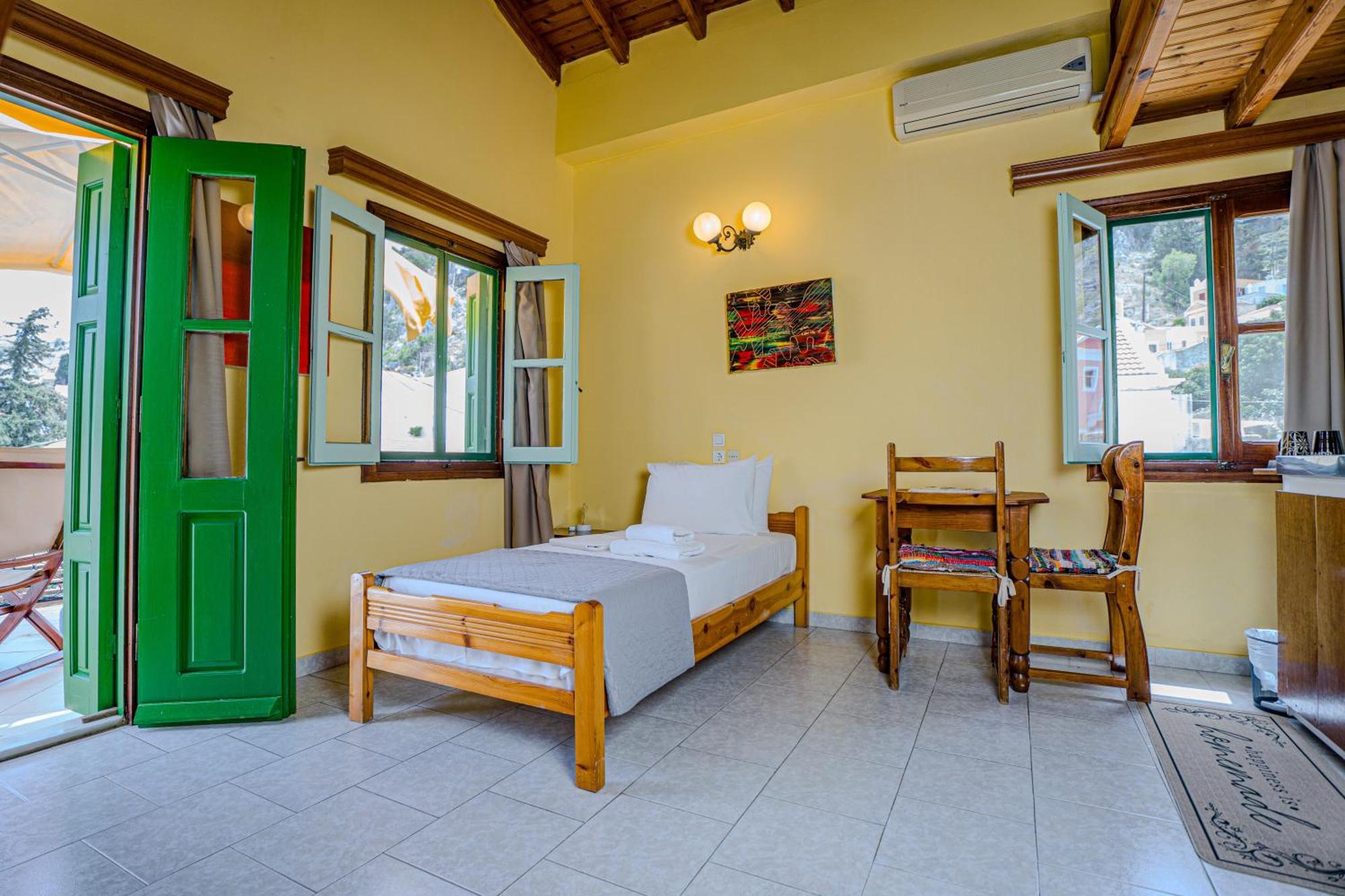 Symi Garden Studios Luaran gambar