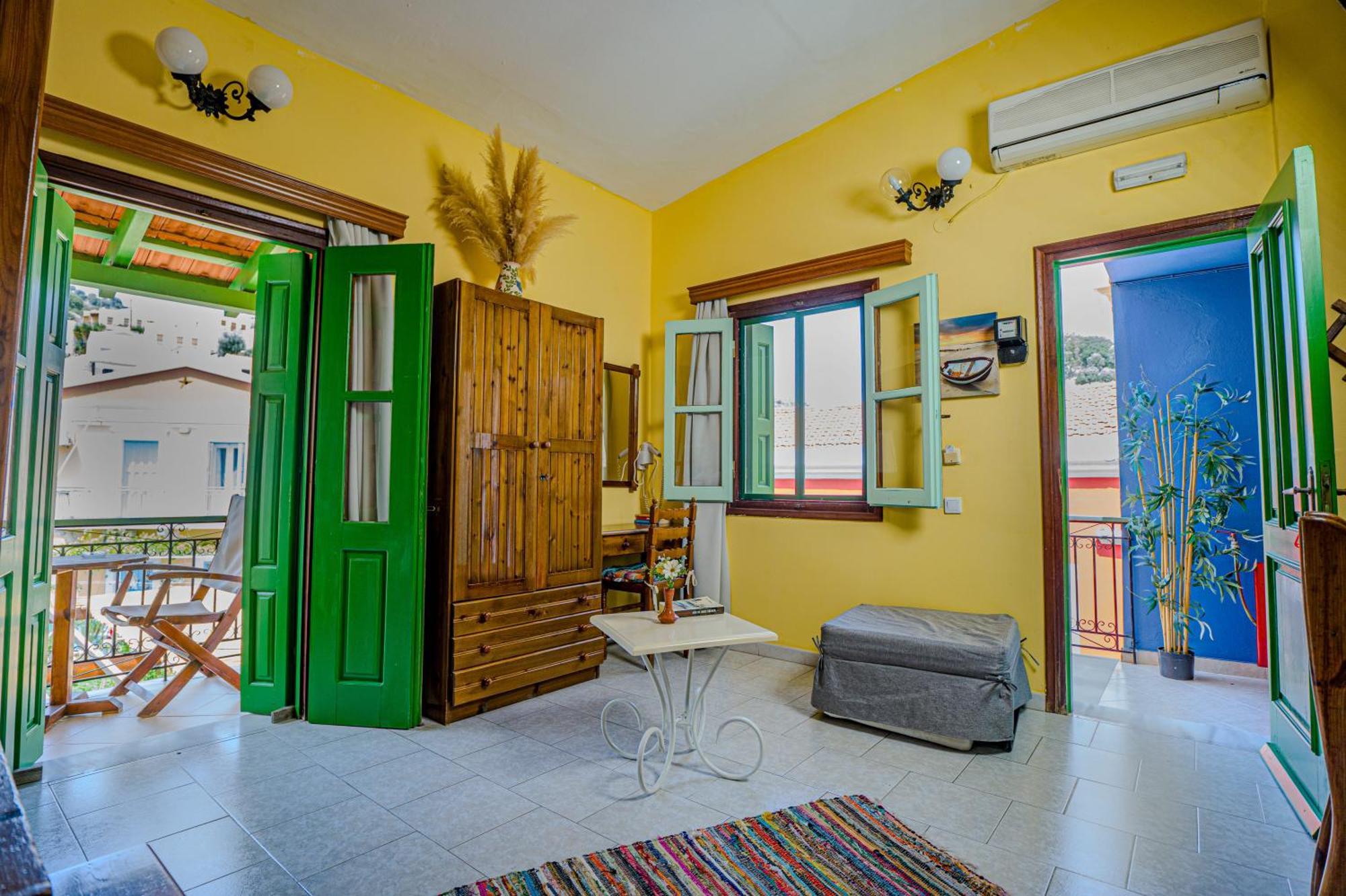 Symi Garden Studios Luaran gambar
