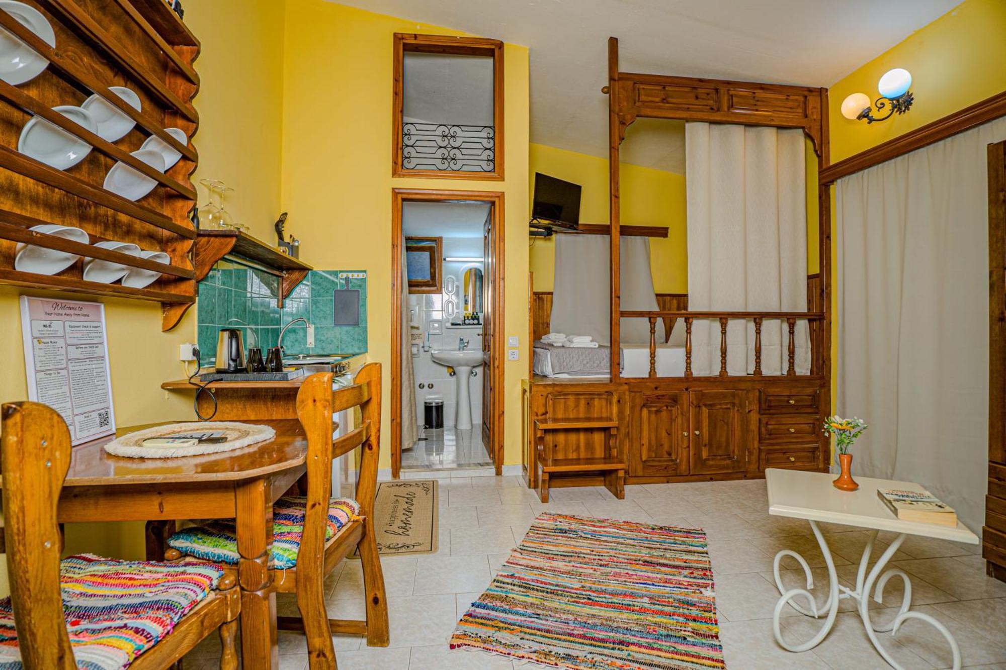 Symi Garden Studios Luaran gambar