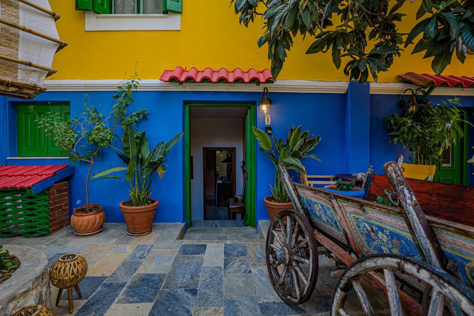 Symi Garden Studios Luaran gambar