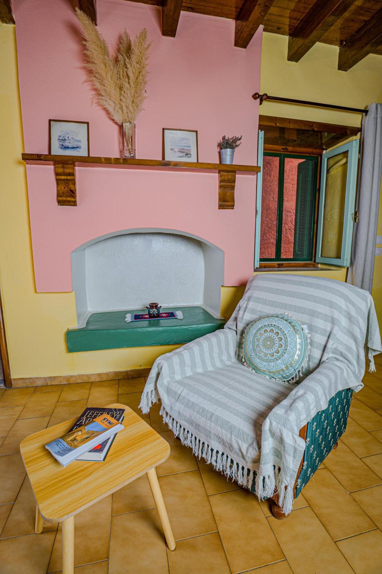 Symi Garden Studios Luaran gambar