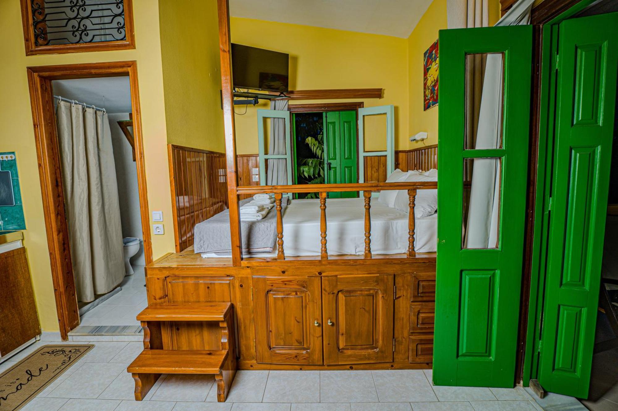 Symi Garden Studios Luaran gambar