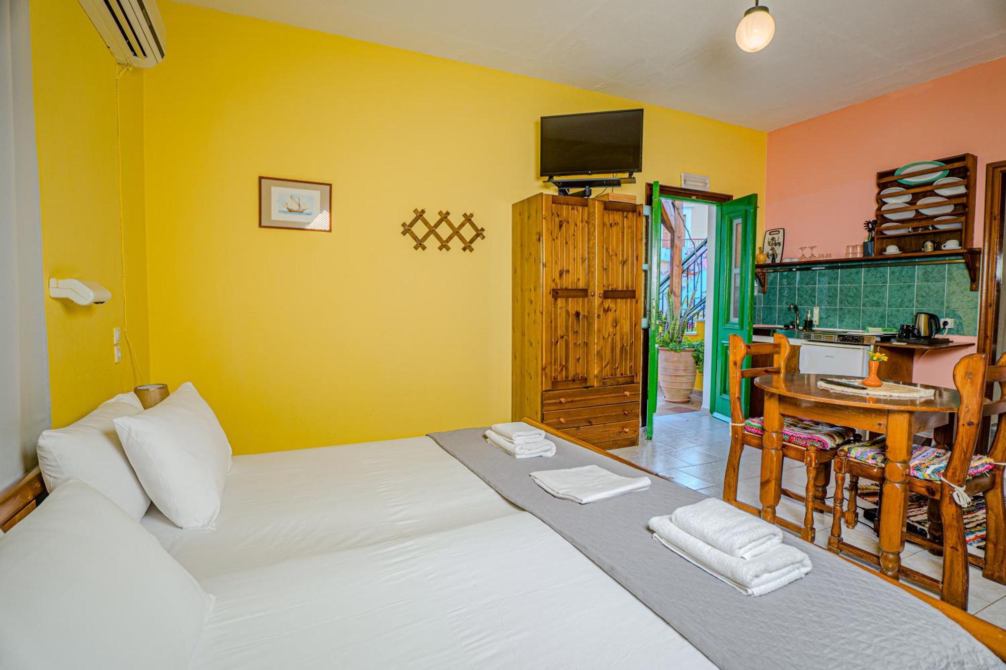 Symi Garden Studios Luaran gambar