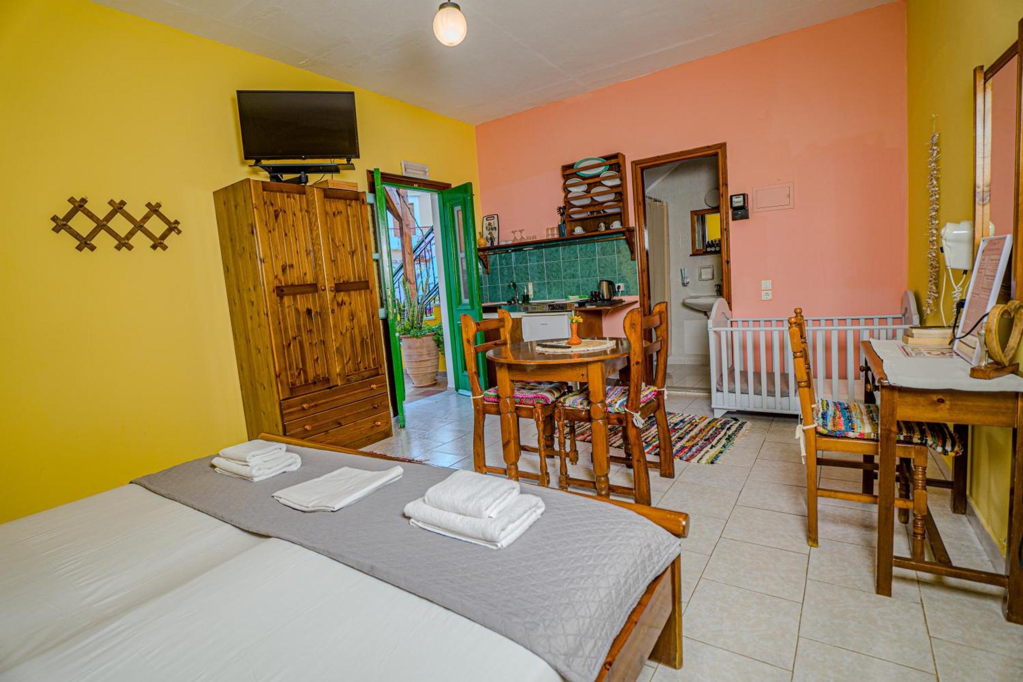 Symi Garden Studios Luaran gambar